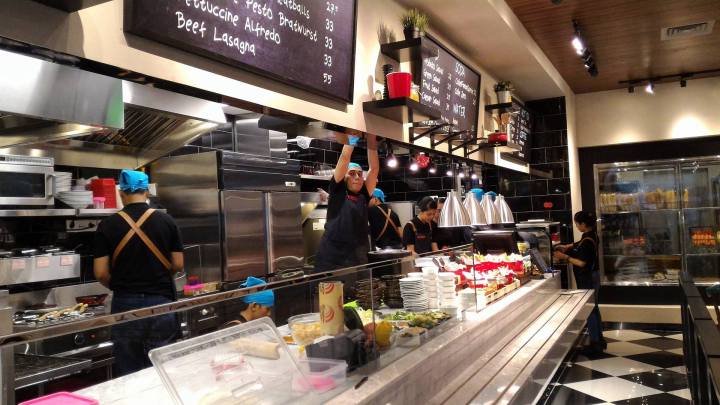 12209082_10206822749159130_398453777_o